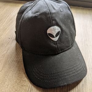 Alien black hat